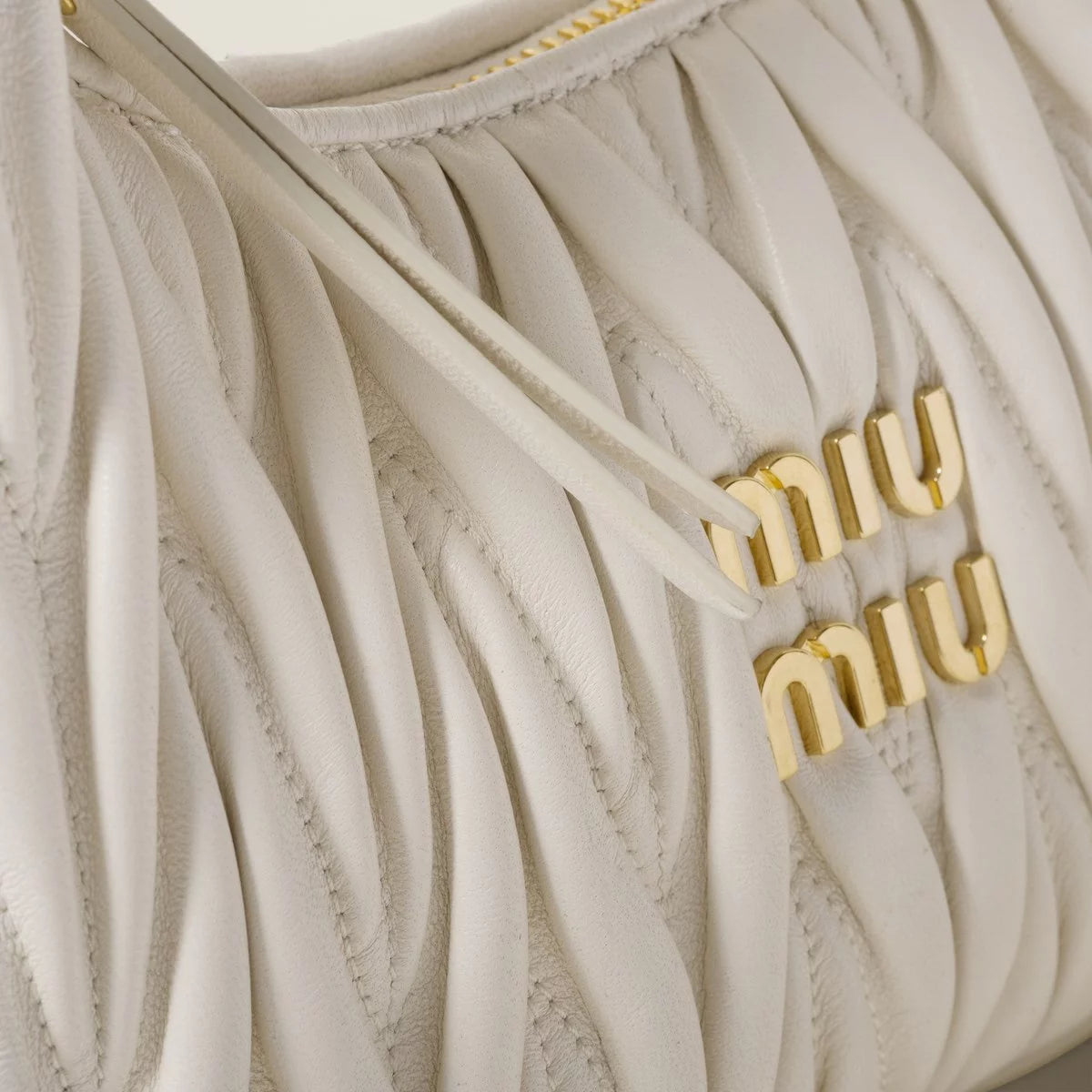 Miu Wander Matteles Small Hobo Bag White